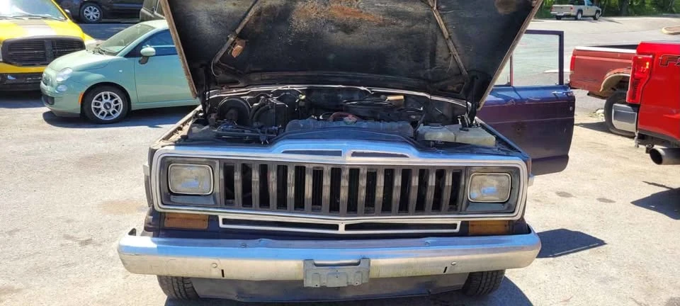 1985 Jeep SJ Gladiator - Image 2 of 12