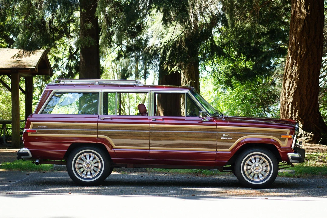 1985 Jeep SJ Grand Wagoneer - Image 27 of 31
