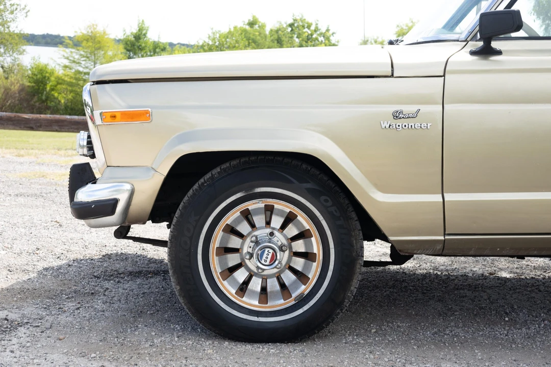 1985 Jeep SJ Grand Wagoneer - Image 31 of 31