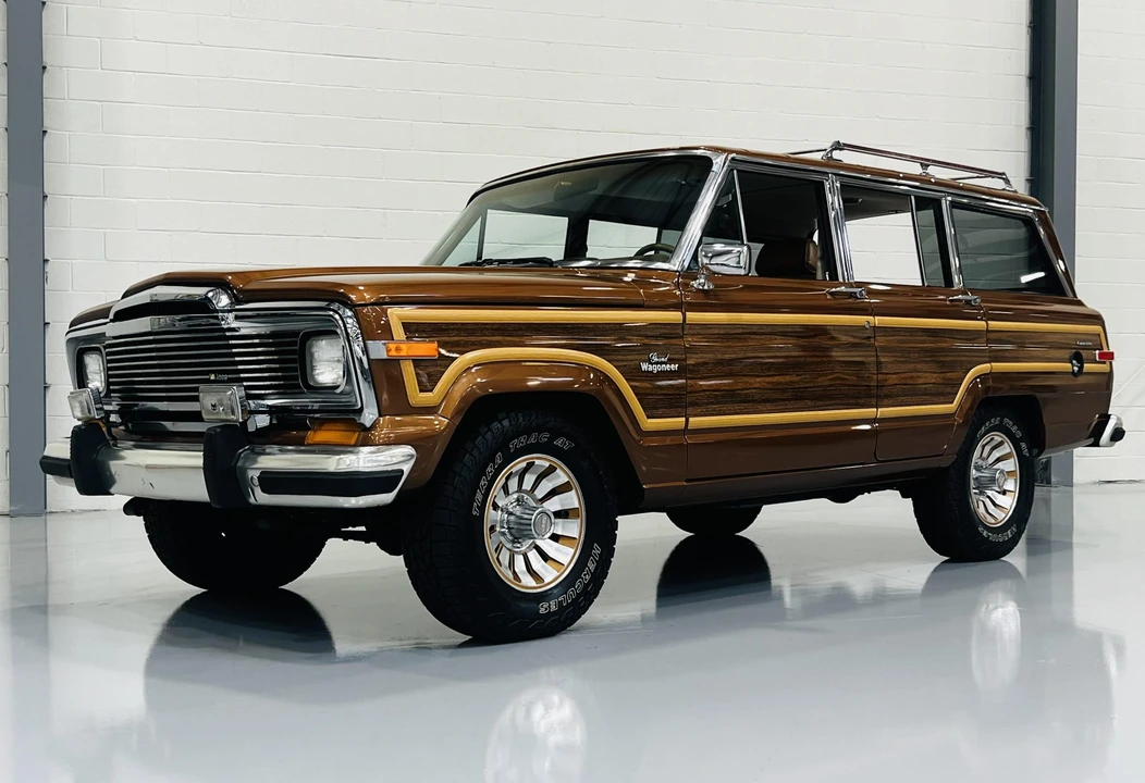 1985 Jeep SJ Grand Wagoneer - Image 12 of 31