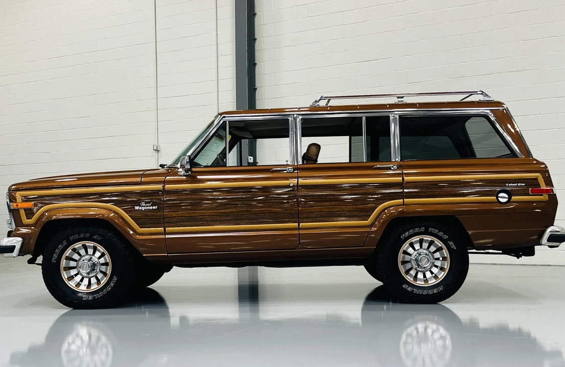 1985 Jeep SJ Grand Wagoneer - Image 16 of 31