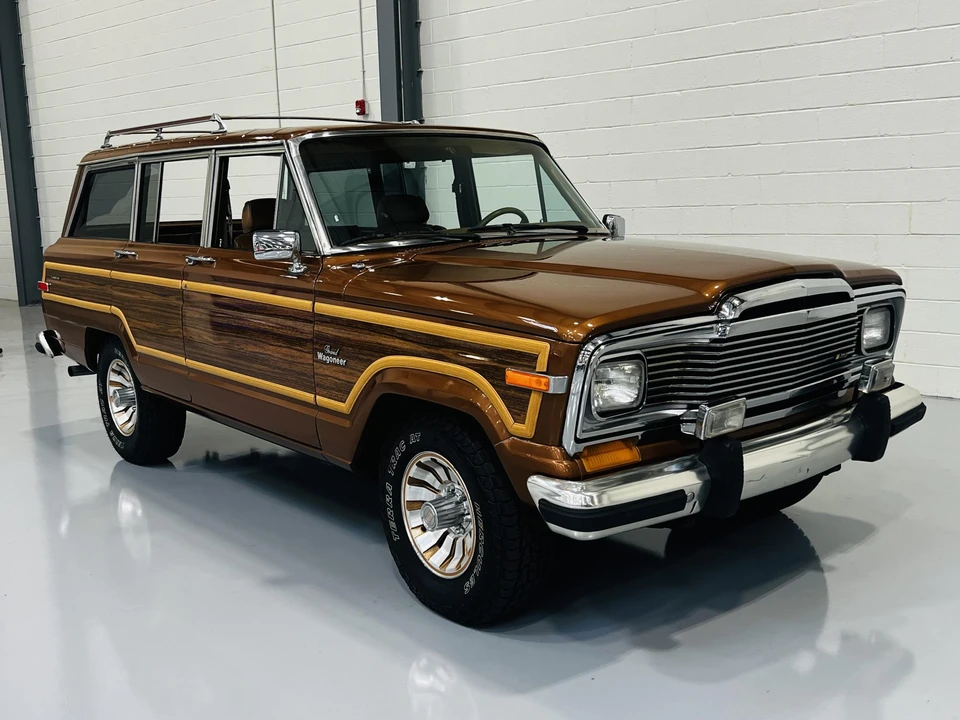 1985 Jeep SJ Grand Wagoneer - Image 28 of 31