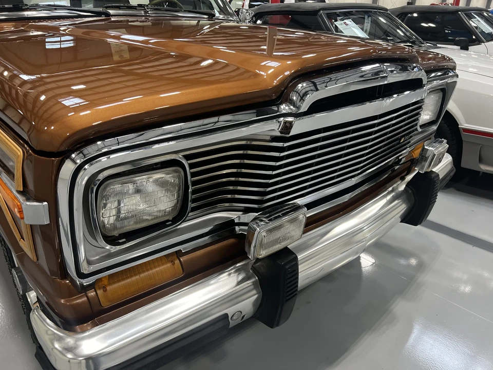 1985 Jeep SJ Grand Wagoneer - Image 31 of 31