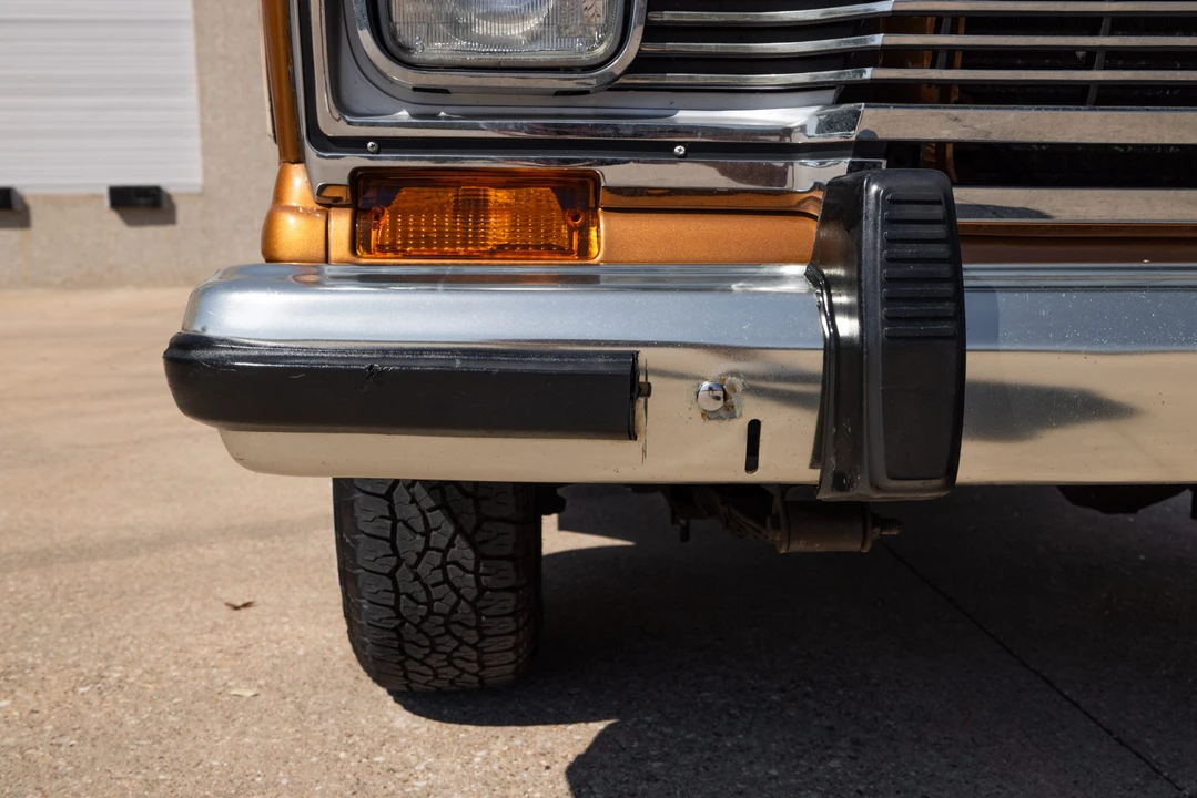 1985 Jeep SJ Grand Wagoneer - Image 20 of 31