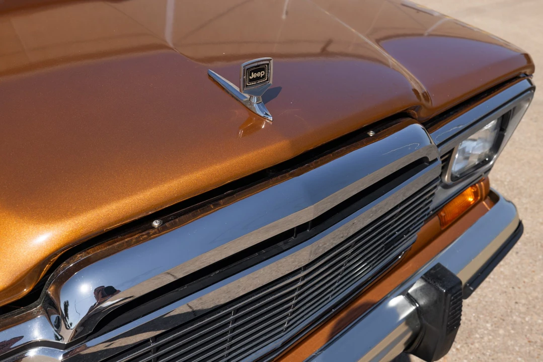 1985 Jeep SJ Grand Wagoneer - Image 23 of 31