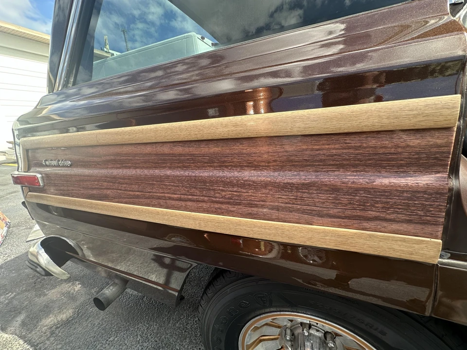 1985 Jeep SJ Grand Wagoneer - Image 30 of 31