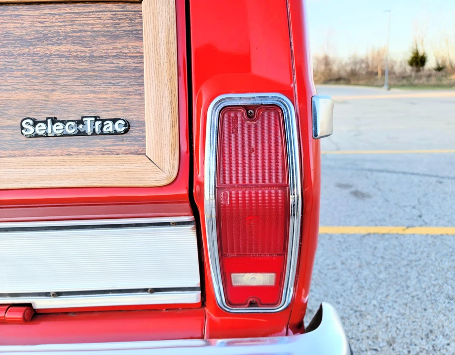 1985 Jeep SJ Grand Wagoneer - Image 27 of 31