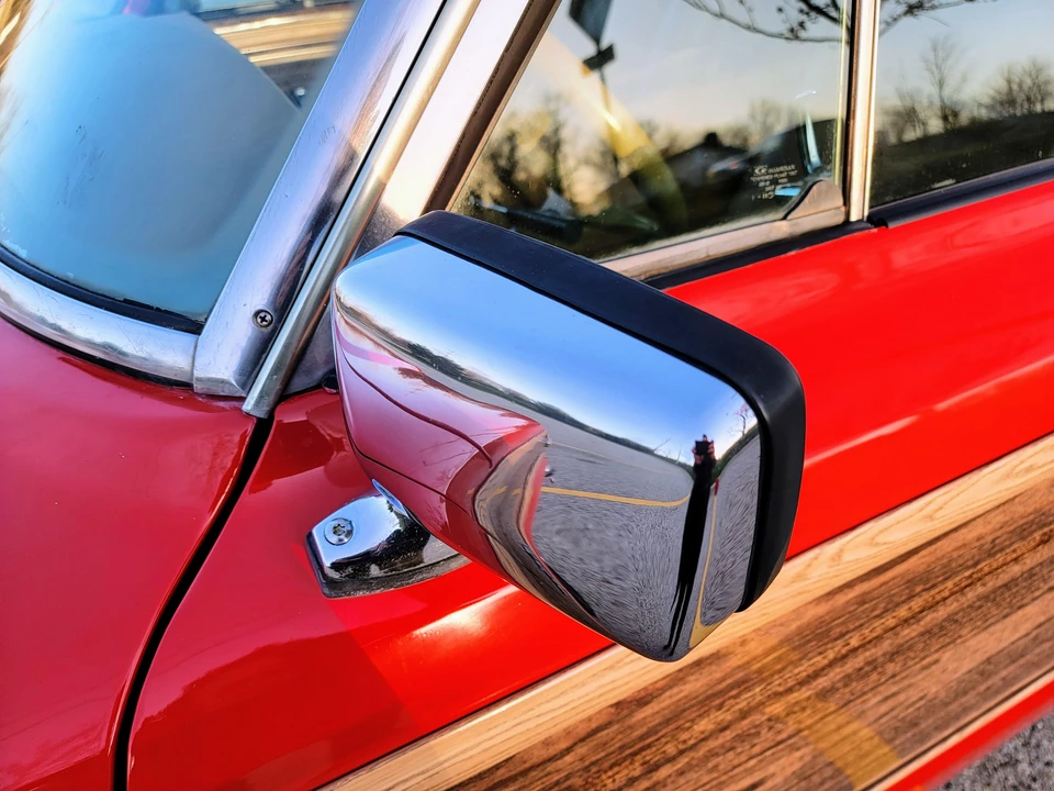 1985 Jeep SJ Grand Wagoneer - Image 17 of 31