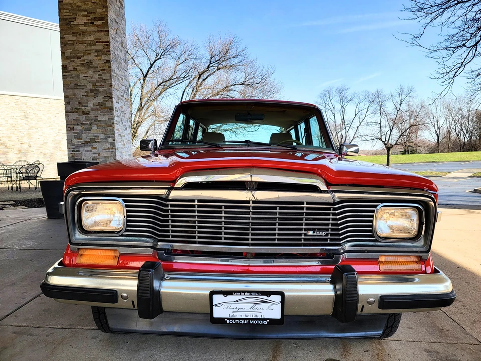 1985 Jeep SJ Grand Wagoneer - Image 6 of 31