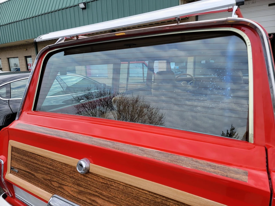 1985 Jeep SJ Grand Wagoneer - Image 25 of 31