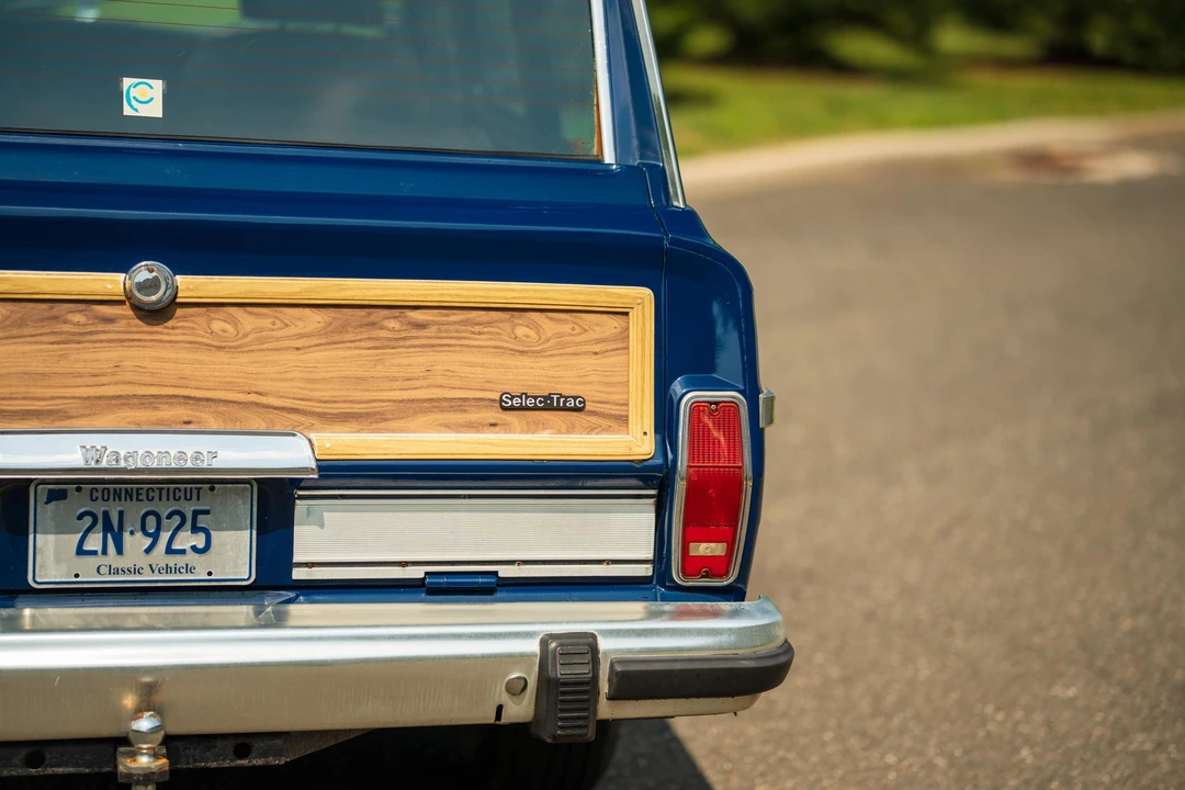 1985 Jeep SJ Grand Wagoneer - Image 26 of 31