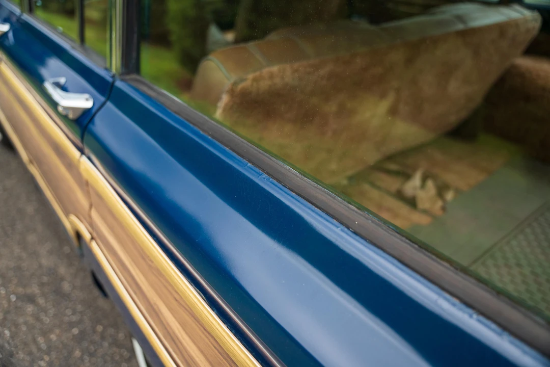 1985 Jeep SJ Grand Wagoneer - Image 19 of 31