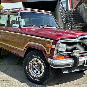 1985 Jeep Grand Wagoneer