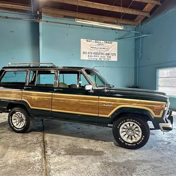 1985 Jeep Grand Wagoneer Sport Utility 4D