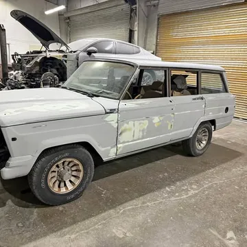 1985 Jeep Grand Wagoneer