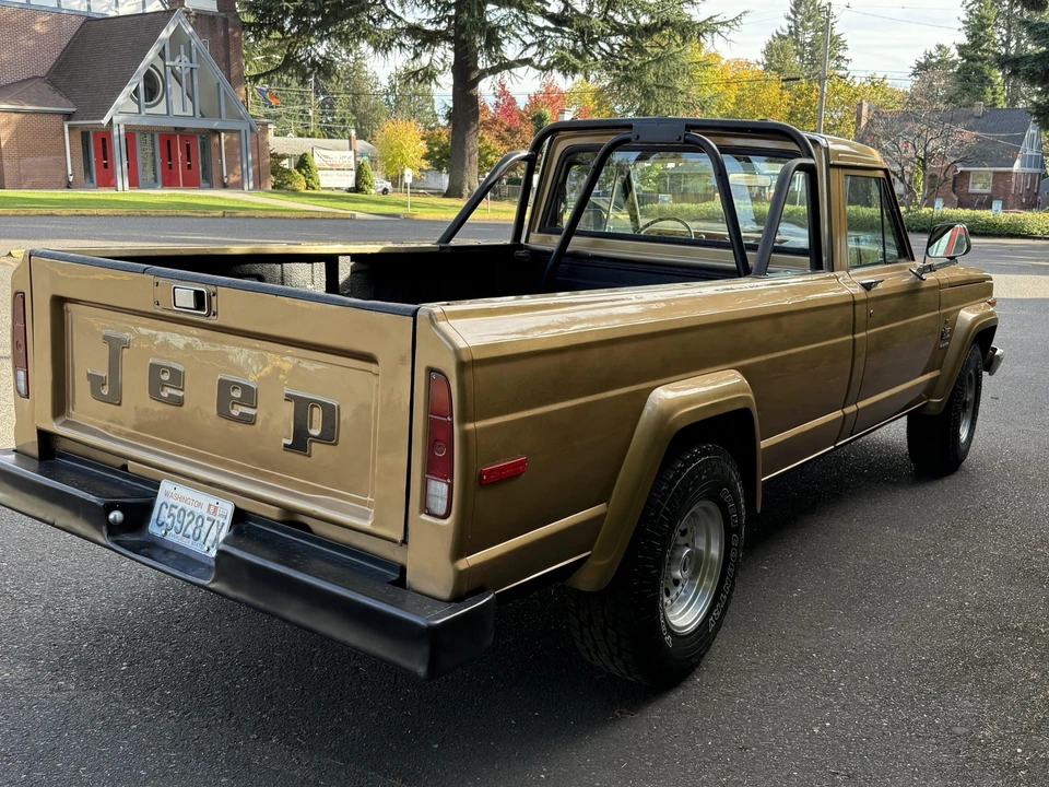 1985 Jeep SJ Gladiator - Image 10 of 31