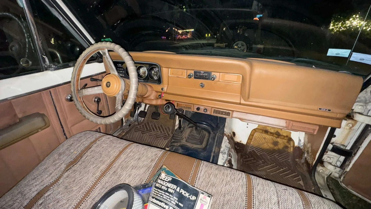 1985 Jeep SJ Gladiator - Image 4 of 20