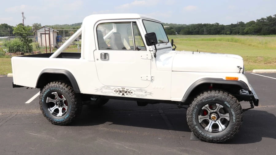1985 Jeep CJ8 Scrambler - Image 2 of 11