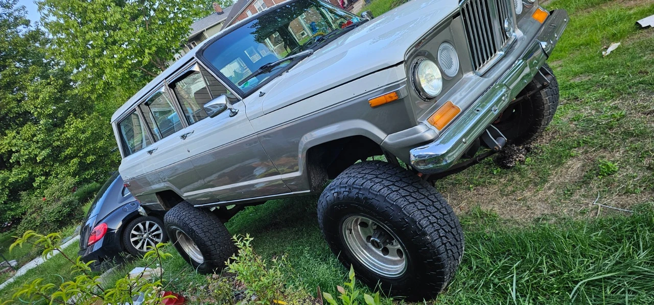 1985 Jeep SJ Wagoneer - Image 8 of 31