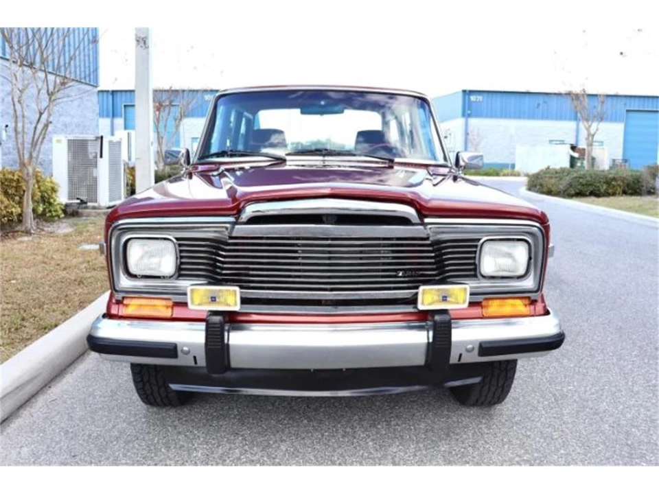 1985 Jeep SJ Wagoneer - Image 4 of 30