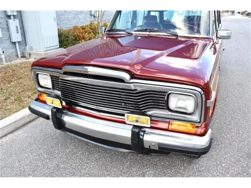 1985 Jeep SJ Wagoneer - Image 11 of 30