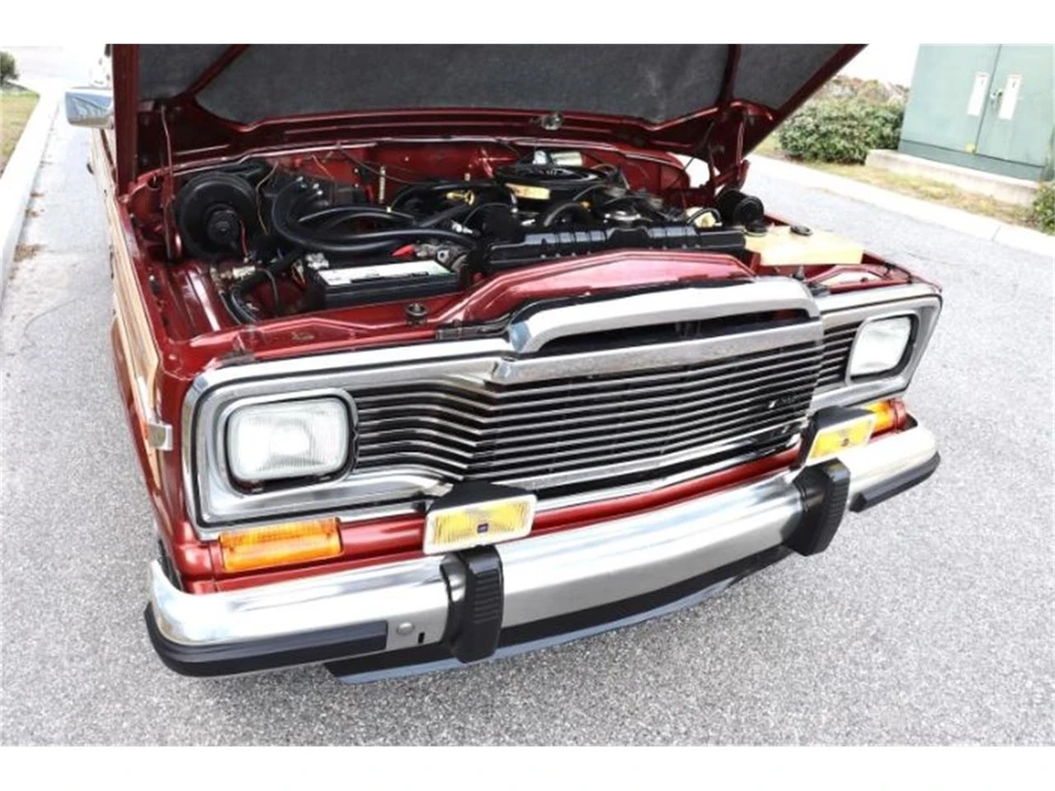 1985 Jeep SJ Wagoneer - Image 23 of 30