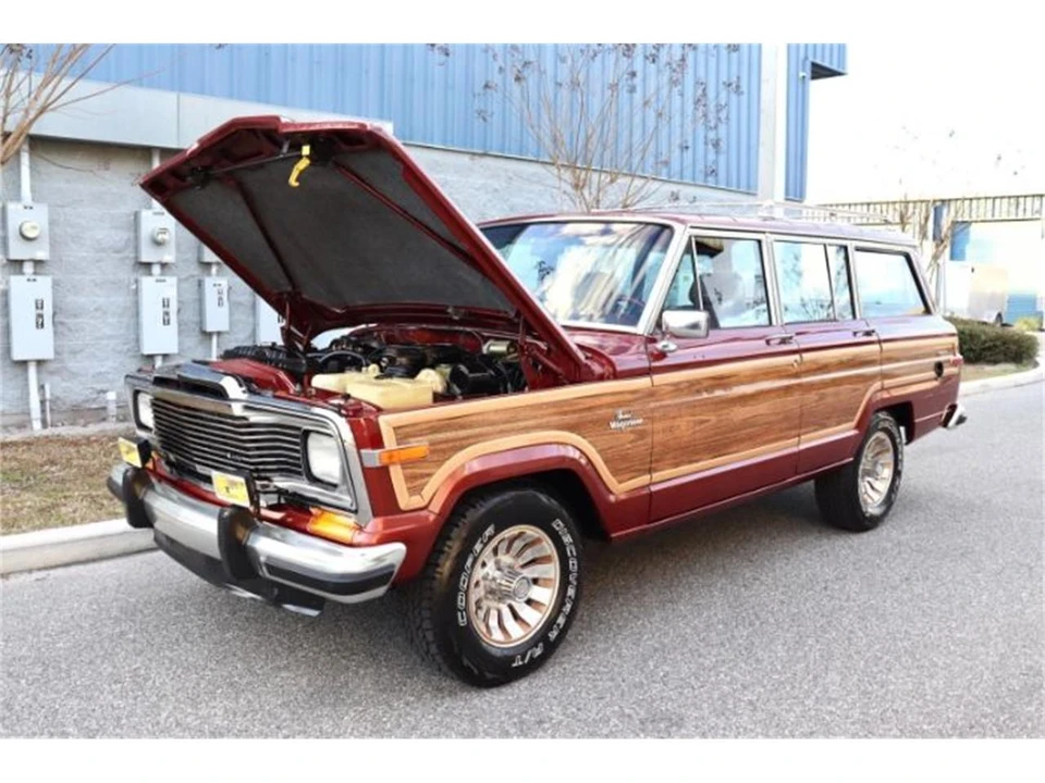 1985 Jeep SJ Wagoneer - Image 24 of 30