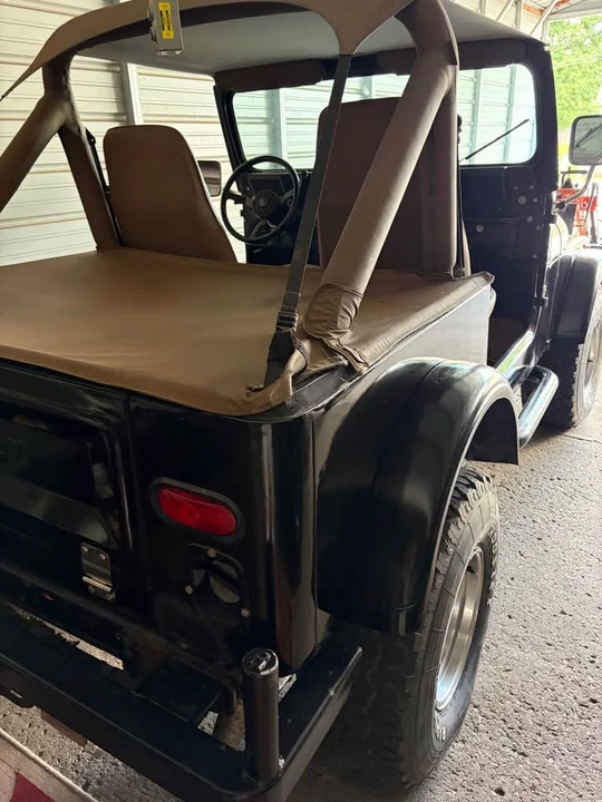 1985 Jeep Wrangler - Image 9 of 10