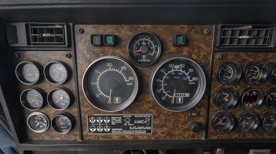 1985 Kenworth W900 - Image 16 of 25