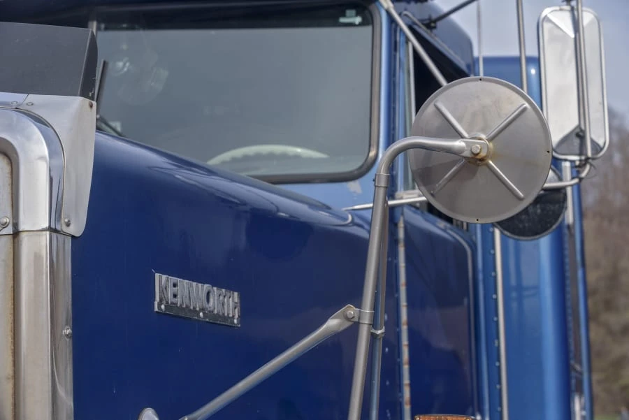 1985 Kenworth W900 - Image 13 of 25