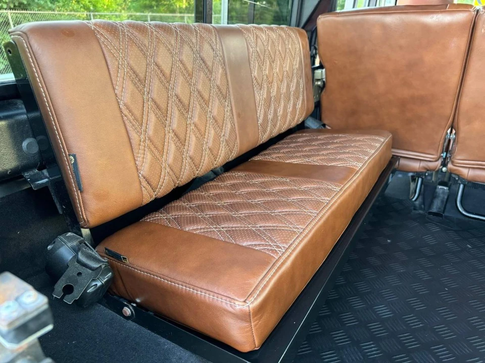 1985 Land Rover Defender 110 - Image 6 of 10