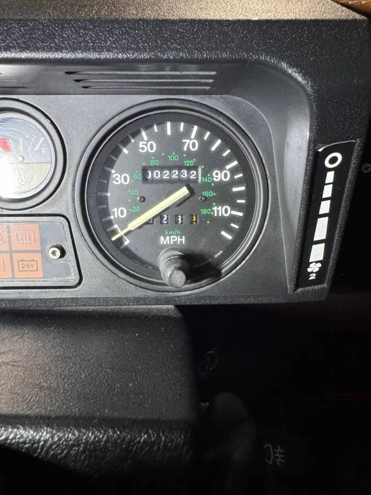 1985 Land Rover Defender 110 - Image 12 of 14