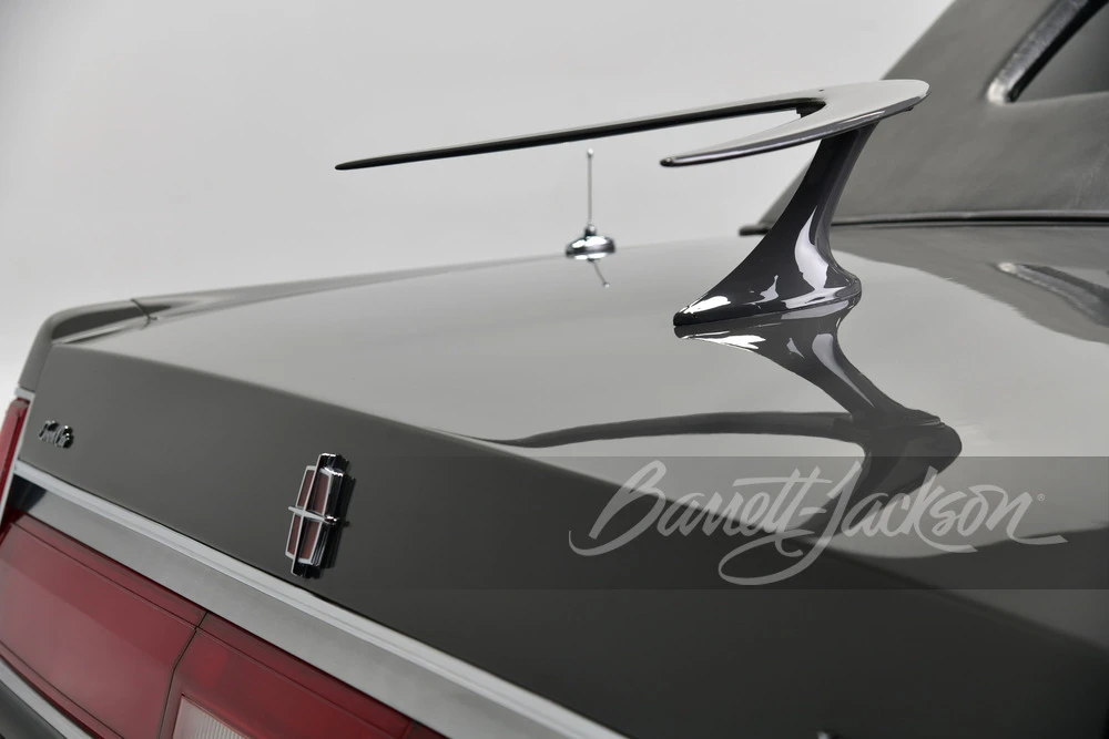 1985 Lincoln Town Car - Image 8 of 14