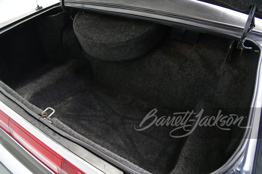 1985 Lincoln Town Car - Image 9 of 14