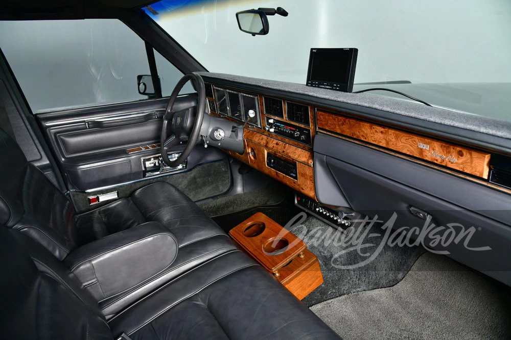 1985 Lincoln Town Car - Image 4 of 15