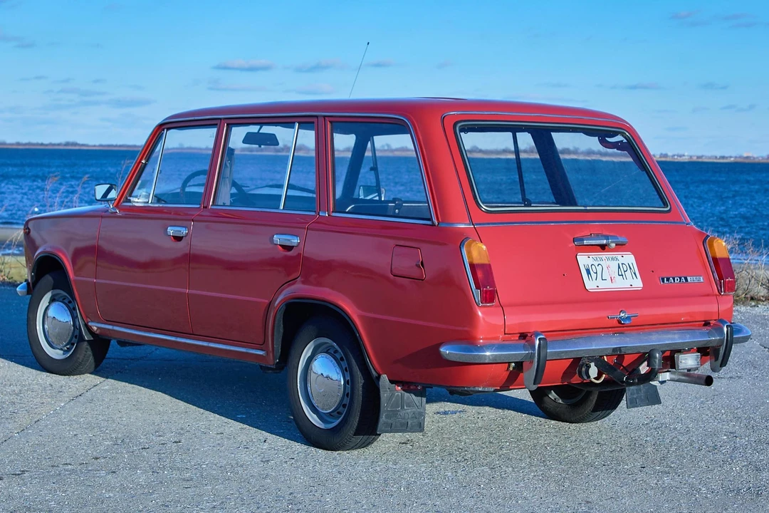 1985 Lada - Image 4 of 31