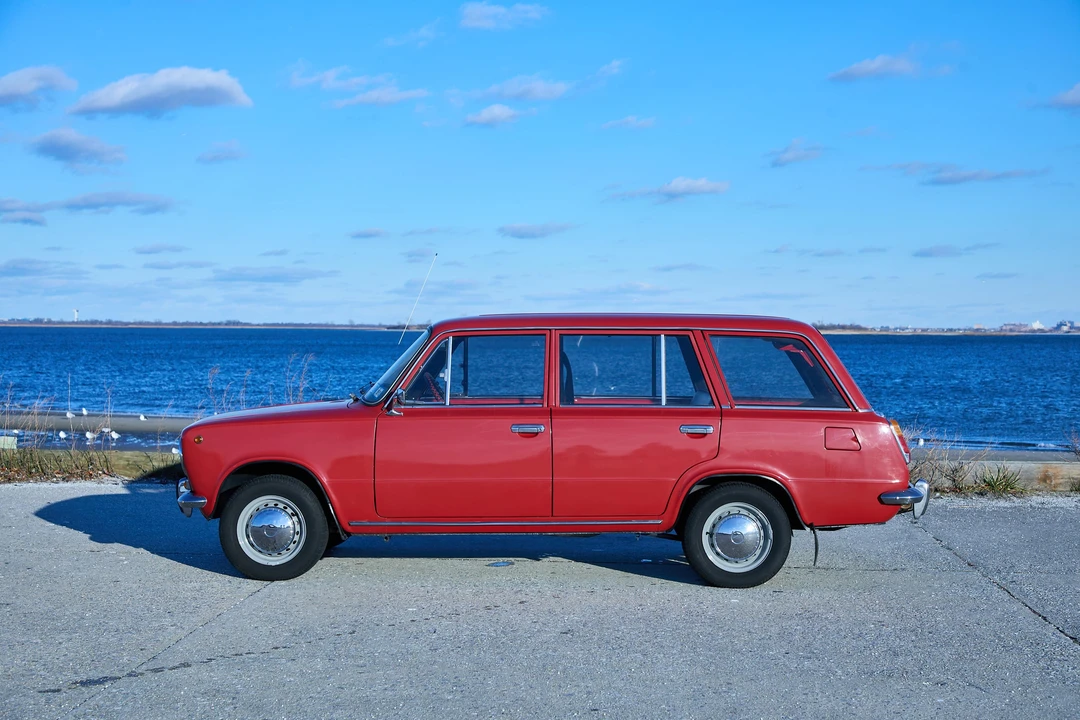 1985 Lada - Image 10 of 31