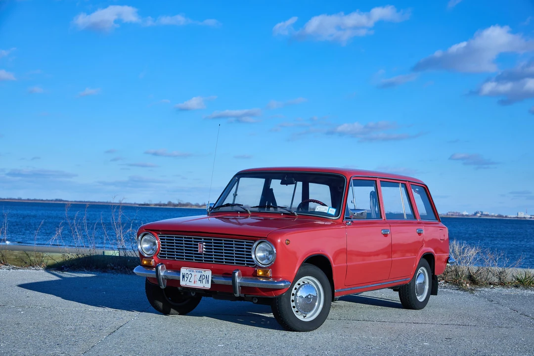 1985 Lada - Image 8 of 31