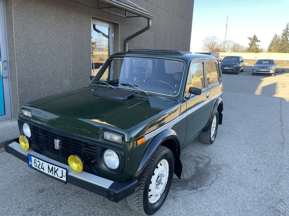 1985 Lada - Image 4 of 31