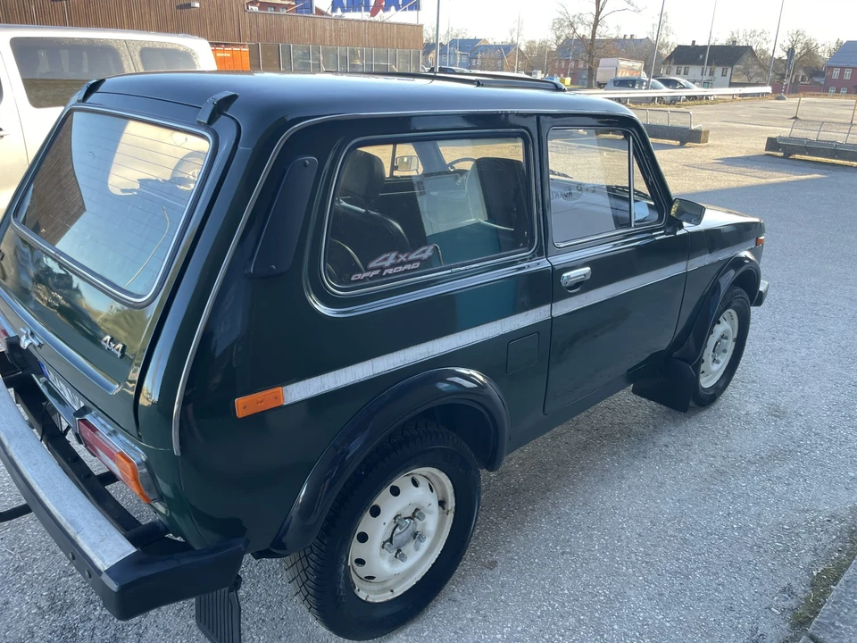1985 Lada - Image 8 of 31