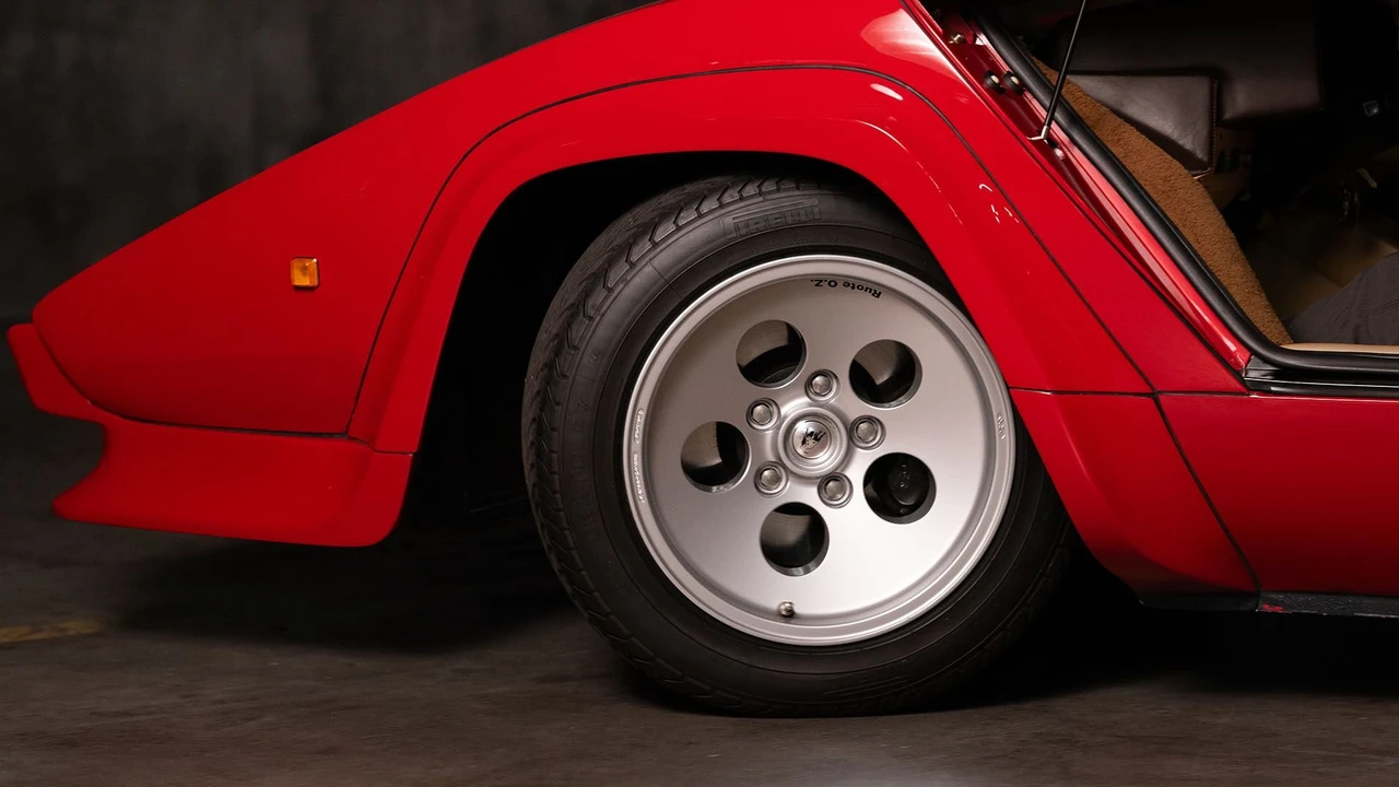 1985 Lamborghini Countach LP5000 Quattrovalvole - Image 30 of 31