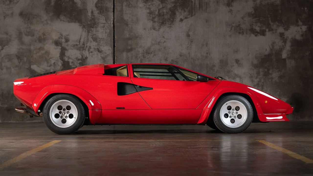 1985 Lamborghini Countach LP5000 Quattrovalvole - Image 2 of 31