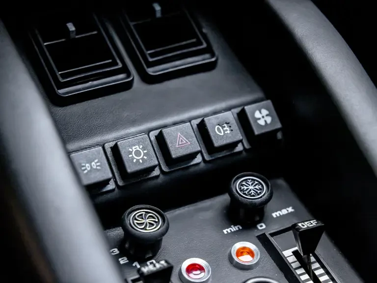 1985 Lamborghini Countach LP5000 Quattrovalvole - Image 22 of 31