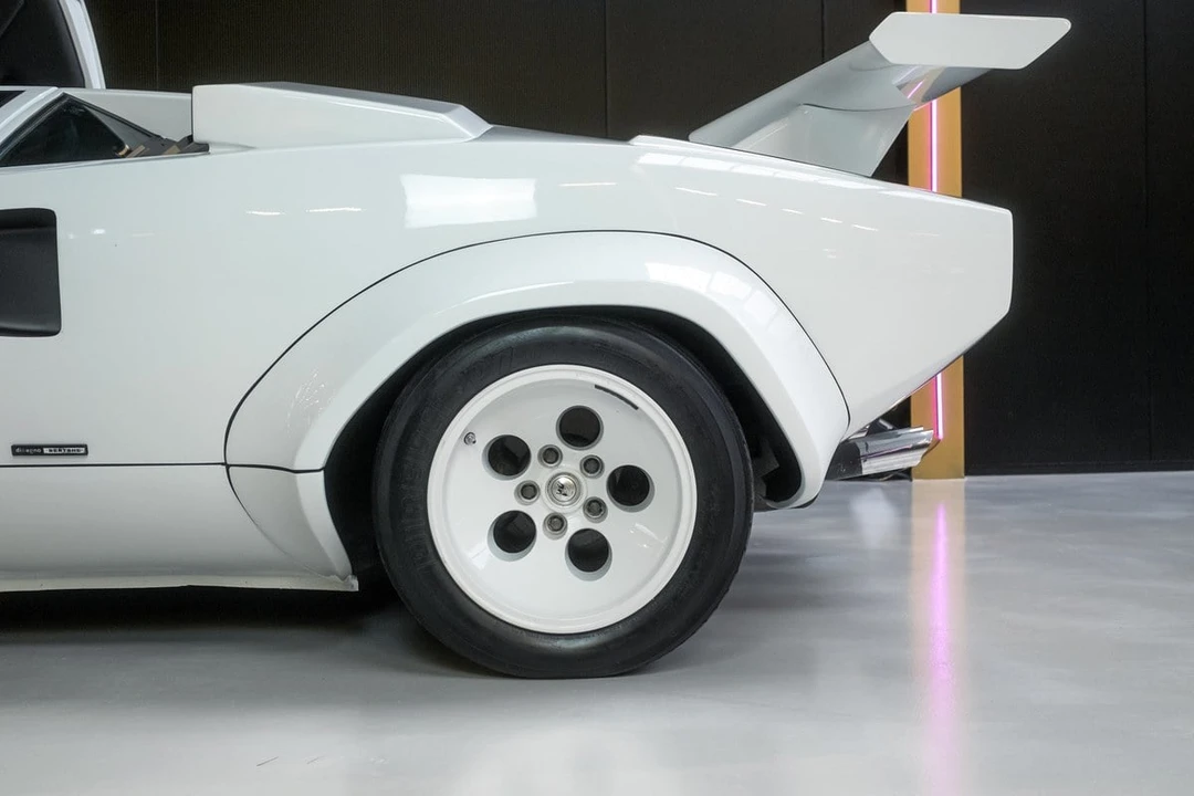 1985 Lamborghini Countach LP500 S - Image 19 of 30