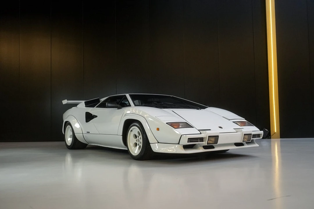 1985 Lamborghini Countach LP500 S - Image 4 of 30