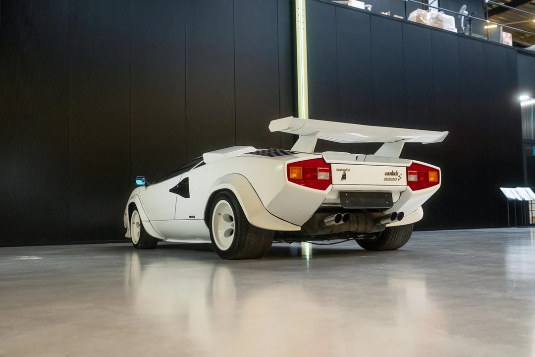 1985 Lamborghini Countach LP500 S - Image 13 of 30