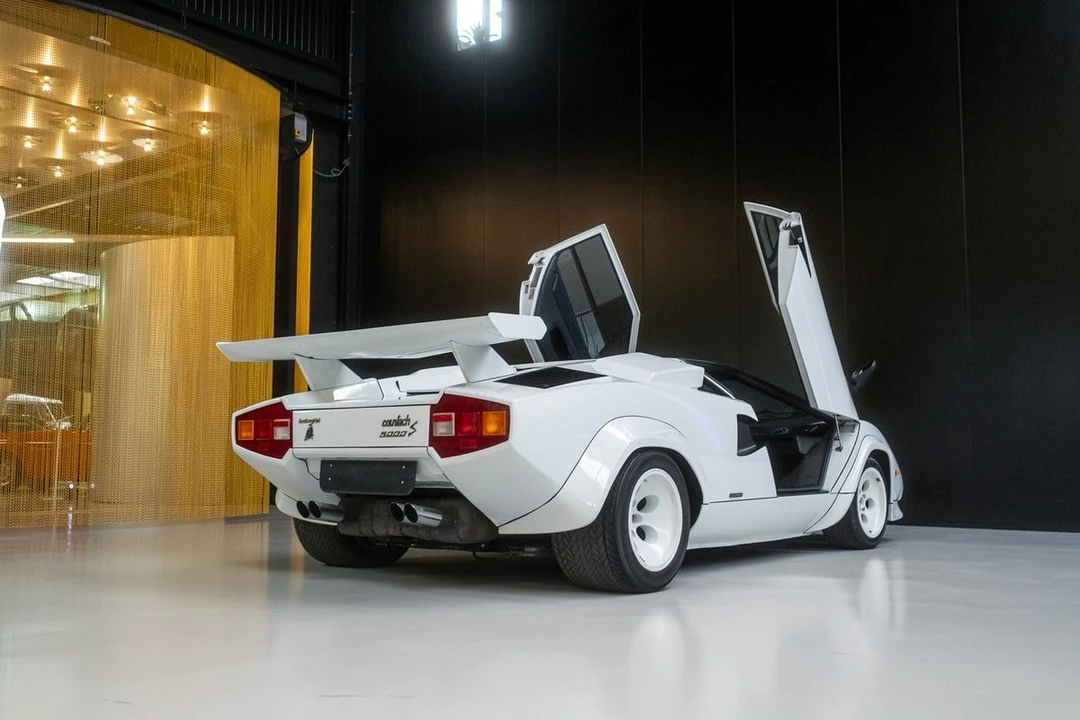 1985 Lamborghini Countach LP500 S - Image 12 of 30