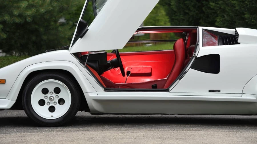 1985 Lamborghini Countach LP500 S - Image 17 of 31