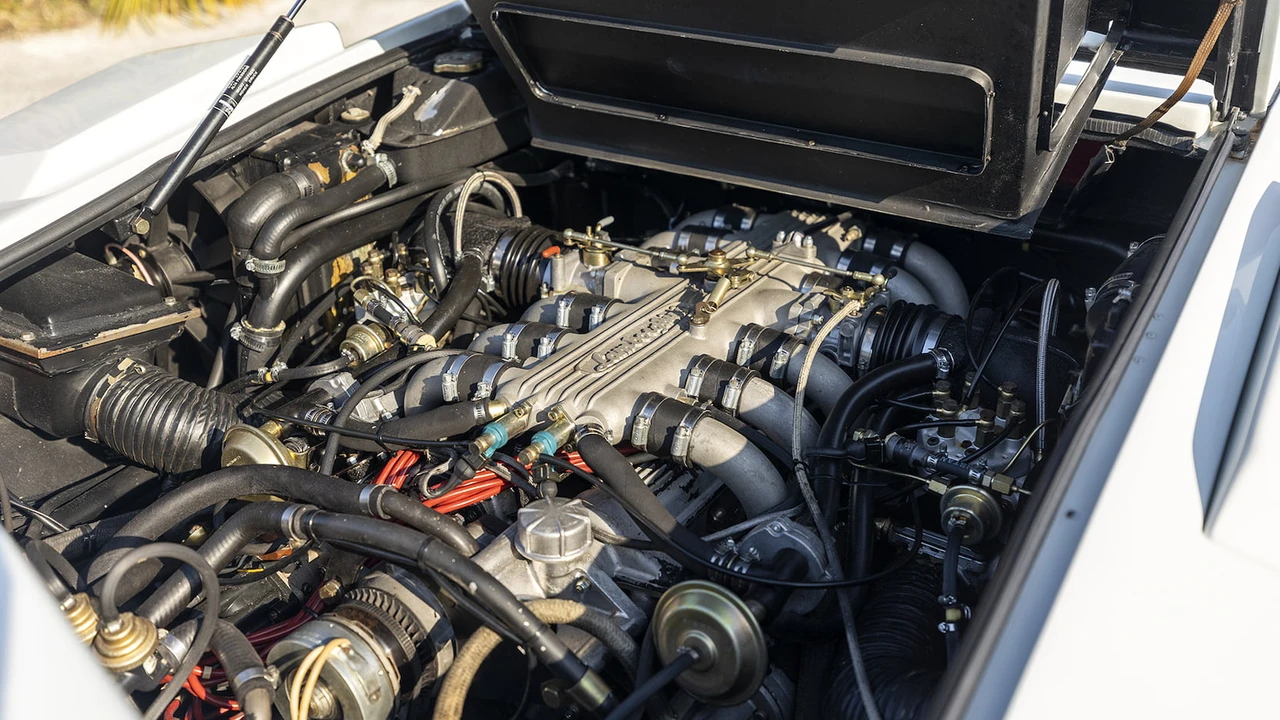 1985 Lamborghini Countach - Image 7 of 31