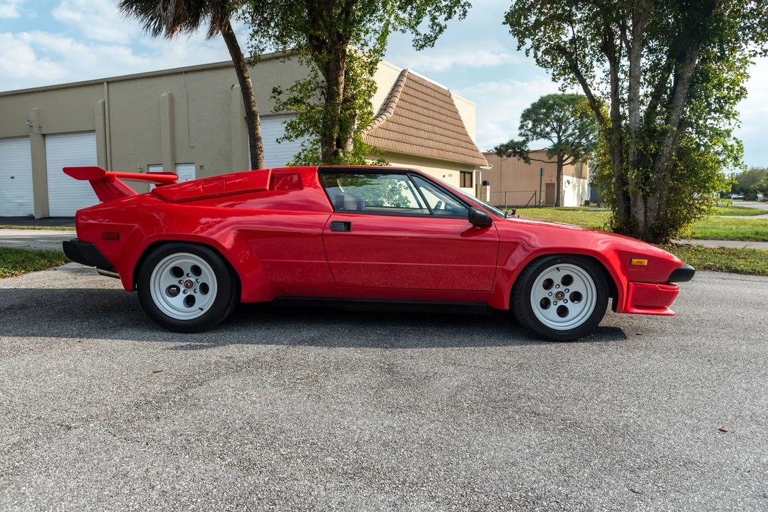 1985 Lamborghini Jalpa - Image 2 of 31
